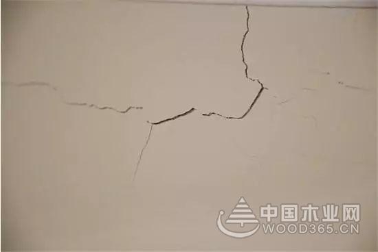 墙面裂缝处理步骤(图1) 墙面裂缝处理步骤