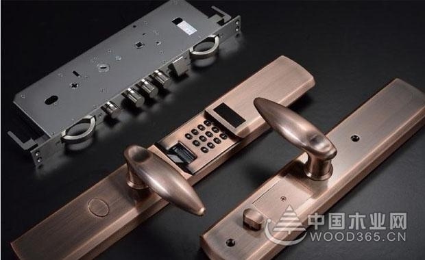 防盗门锁安装方法(图1) 防盗门锁安装方法