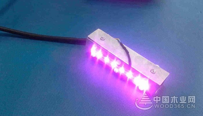 高压水银灯和uvled固化灯那个好?(图1) 高压水银灯和uvled固化灯那个好?